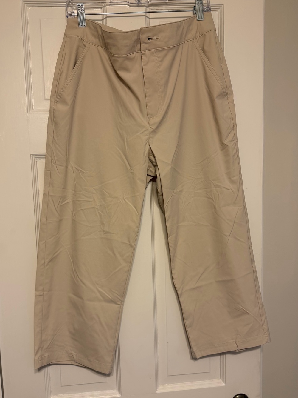 Colombia Women’s Beige Capri
